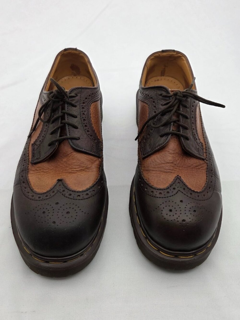 Vintage Dr. Martens 3989 Made in England Leather Wingtip Oxfords - UK 10 / US 11 - Picture 2 of 10